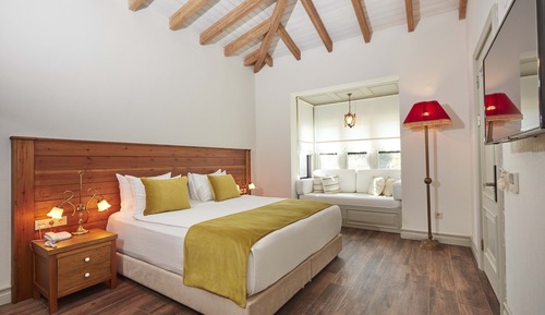 Traditional-Doppelzimmer