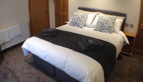 Superior double or 2 singles Room