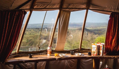 Familienzelt, Mehrere Betten, Kamin, Gartenblick