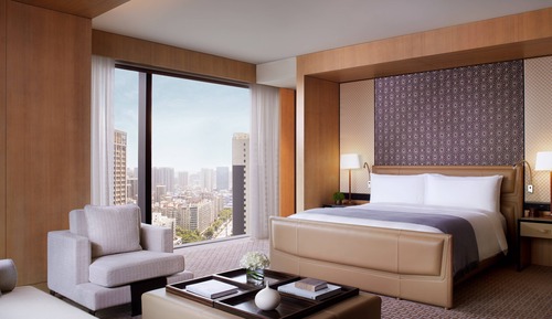 Club-Suite, 1 King-Bett, Stadtblick
