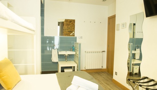 Dreibettzimmer, Gemeinschaftsbad (Terrace)