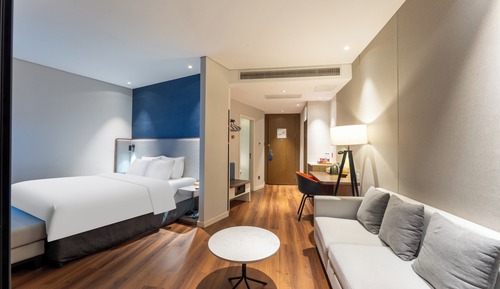 Standardzimmer, 1 King-Bett, Flussblick (Extra Space)