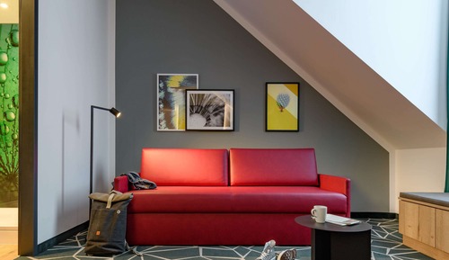 Familienzimmer, Mehrere Betten (Modern with Double bed and Sofa Bed)