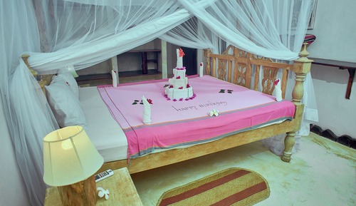 Standard-Doppelzimmer, 1 King-Bett, Balkon, Poolblick