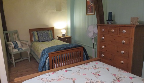 Classic-Dreibettzimmer, Gartenblick