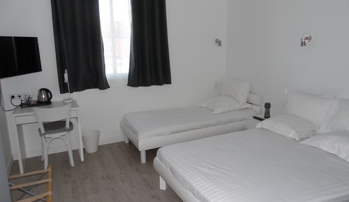 Standard-Dreibettzimmer