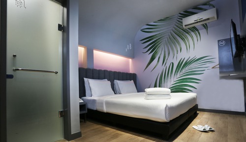 Economy-Studio (Bobotel 14)