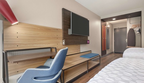 Zimmer, 2 Queen-Betten