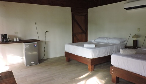 Deluxe-Bungalow, 2 Queen-Betten (Manu)