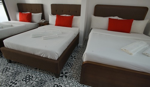 Deluxe-Dreibettzimmer, Gartenblick
