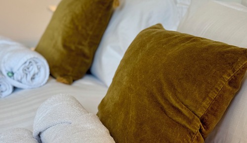 Superior-Doppelzimmer, eigenes Bad, Stadtblick (Gex)