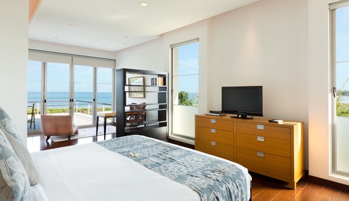 3 Bedrooms Deluxe Villa Beachfront