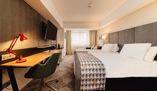 Premium-Zimmer, 1 King-Bett und Schlafsofa, Stadtblick