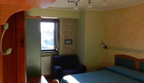 Dreibettzimmer, Mehrere Betten, Bergblick