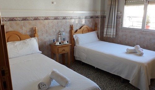 Doppelzimmer, Gemeinschaftsbad