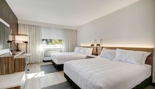 Zimmer, 2 Queen-Betten, barrierefrei, Badewanne (Mobility/Hearing, Grab bars)