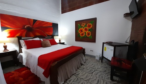 Standard-Doppelzimmer, 1 Schlafzimmer, Poolblick