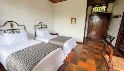 Basic-Zweibettzimmer