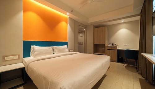 Superior-Doppel- oder -Zweibettzimmer