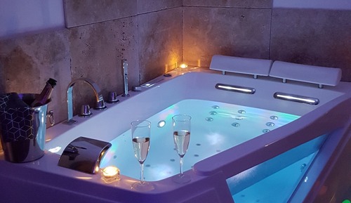 Romantisches Doppelzimmer, Whirlpool