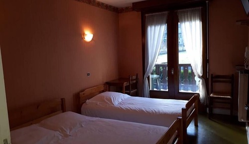 Dreibettzimmer, Mehrere Betten, Nichtraucher (2)