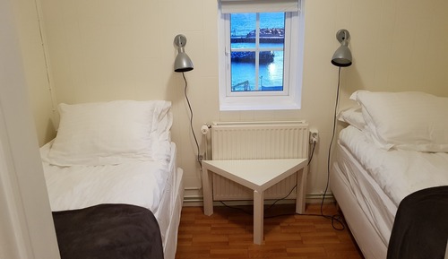 Zweibettzimmer, Gemeinschaftsbad