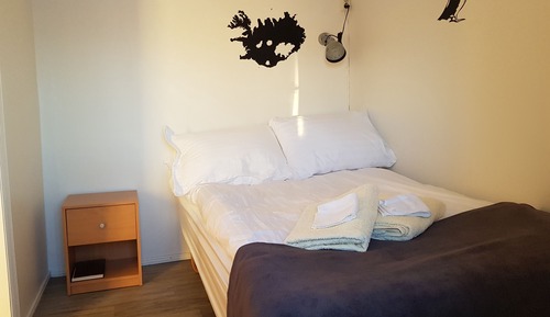 Doppelzimmer, 1 großes Einzelbett, Gemeinschaftsbad