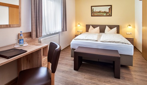 Standard-Doppelzimmer