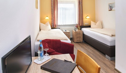 Standard-Zweibettzimmer