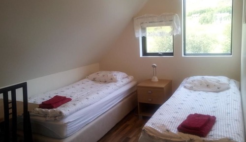 Zweibettzimmer, Gemeinschaftsbad