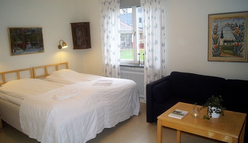 Familienzimmer, 1 Doppelbett und Schlafsofa