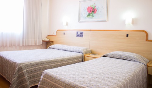 Standard-Dreibettzimmer