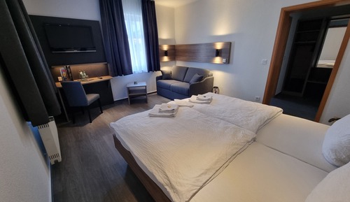 Standard-Dreibettzimmer, eigenes Bad