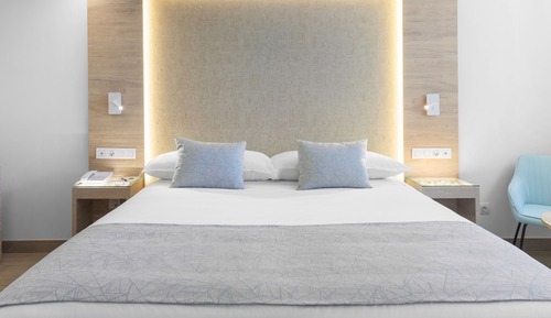 Comfort-Einzelzimmer, 1 Queen-Bett, eingeschränkter Meerblick