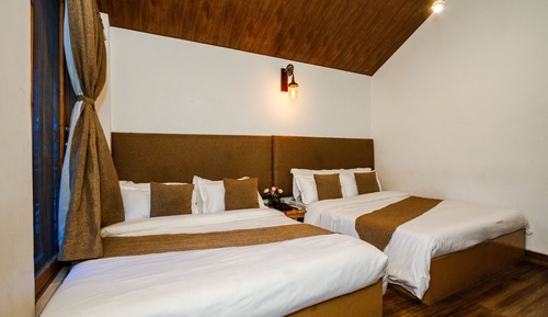 Familienchalet, 2 Queen-Betten, Flussblick