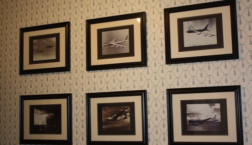 Doppelzimmer (Colonel Wings)