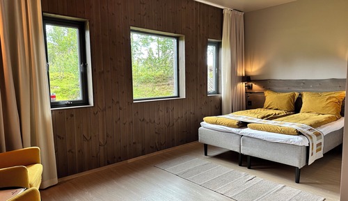 Superior-Doppel- oder -Zweibettzimmer, 1 Queen-Bett, Bergseite