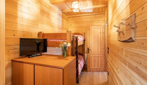 Basic-Vierbettzimmer, eigenes Bad, Erdgeschoss