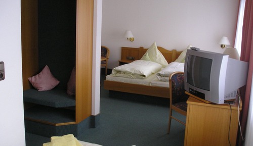 Familien-Vierbettzimmer