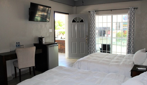 Deluxe Double Room with Balcony - Island View
