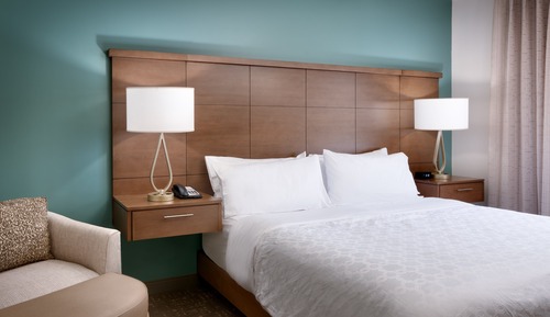 Suite, 1 Schlafzimmer, barrierefrei (1 King Bed, Comm)