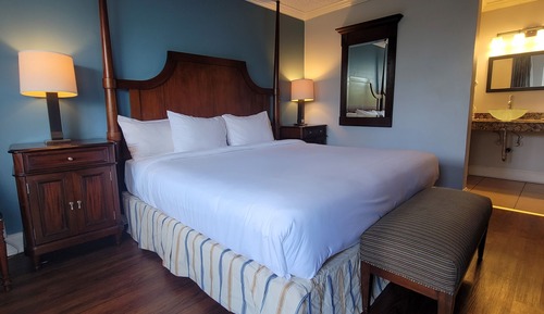 Suite, 1 King-Bett, Poolseite