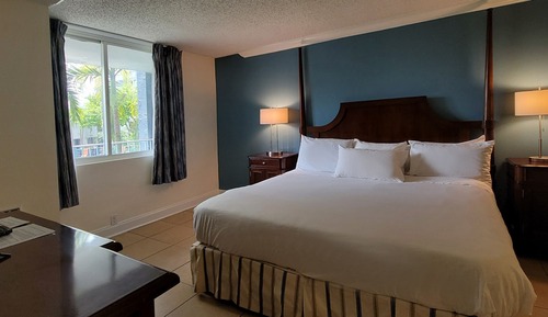 Traditional-Suite, 1 King-Bett