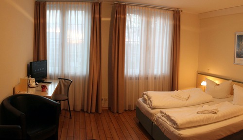Dreibettzimmer