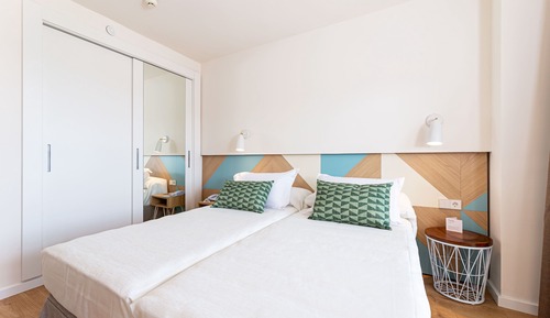 Suite (2 adults + 2 children)
