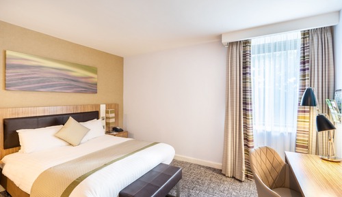 Standardzimmer, 1 Queen-Bett (Walk-In Shower)