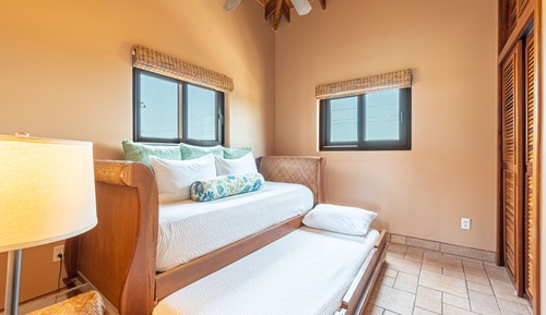 Villa, 1 Schlafzimmer, Poolblick