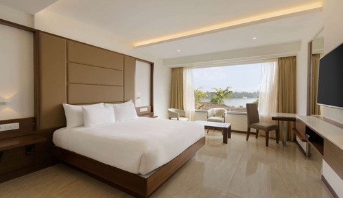 Junior-Suite, 1 King-Bett, Nichtraucher, Seeblick