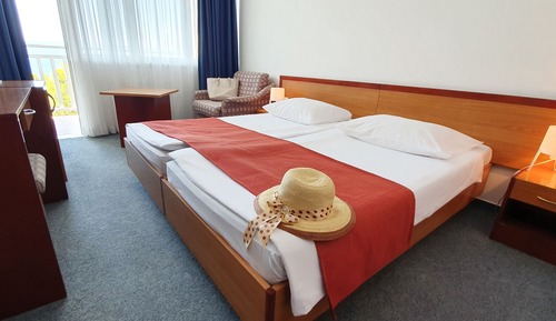 Superior-Doppelzimmer, Balkon, eingeschränkter Meerblick