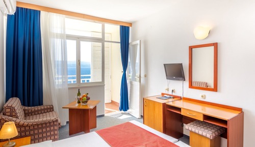 Doppel- oder Zweibettzimmer, Balkon, Meerseite